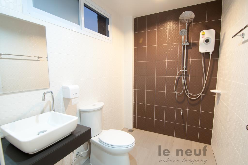 Hotel Le Neuf Nakorn Lampang Extérieur photo